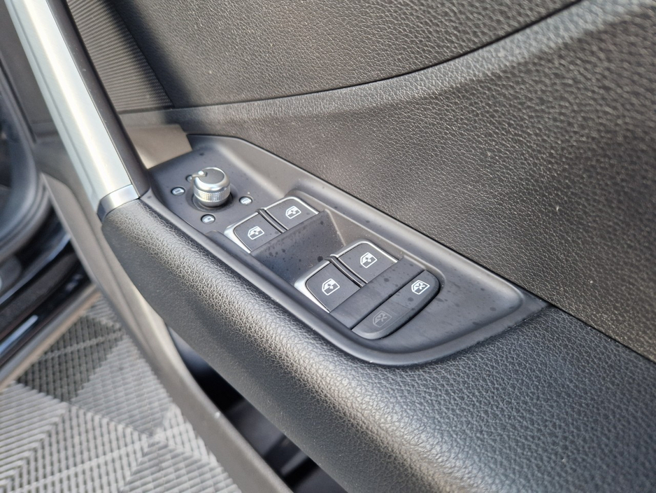 2018 Audi Q2 1L Petrol For Sale Images