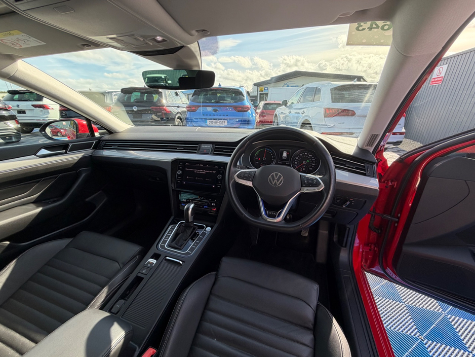 2022 Volkswagen Passat 1.4L Hybrid For Sale Images