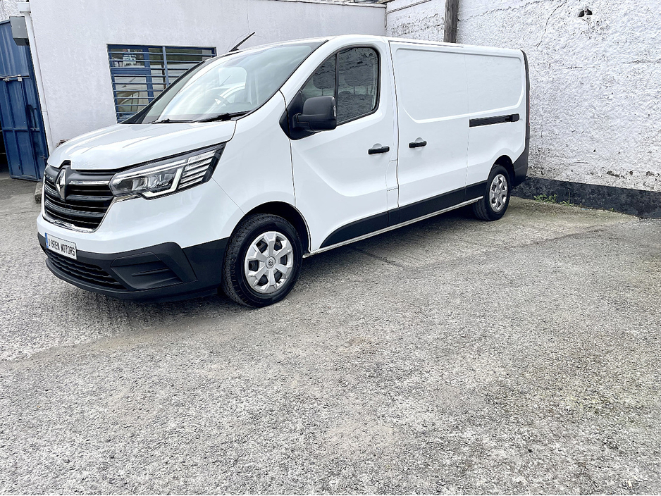 2023 Renault Trafic 2L Diesel For Sale Images