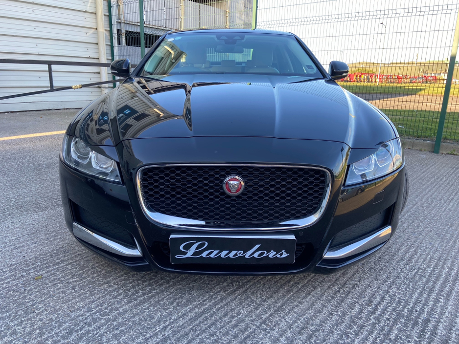 2015 Jaguar XF 2L Diesel For Sale Images