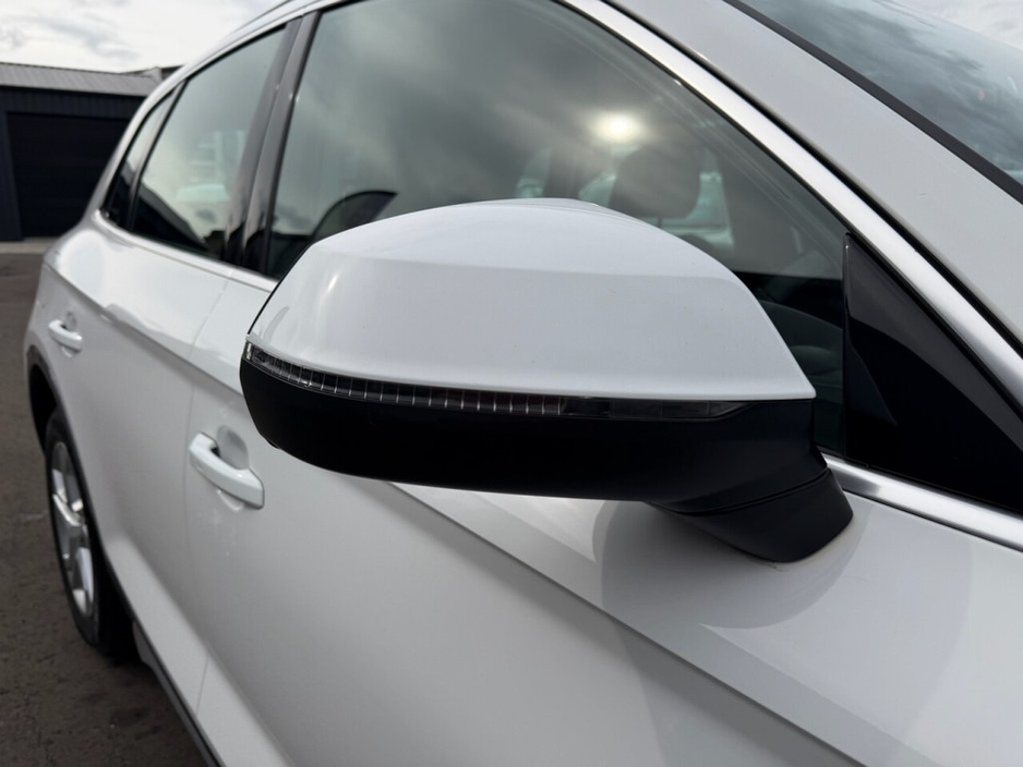 2023 Audi Q5 2L Diesel For Sale Images