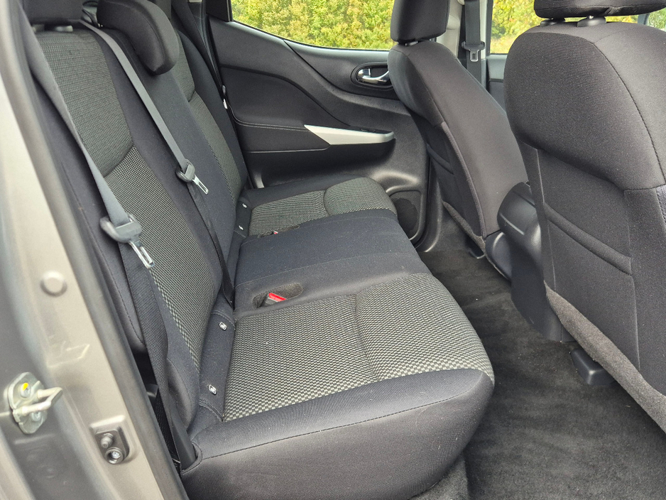 2021 Nissan Navara 2.3L Diesel For Sale Images