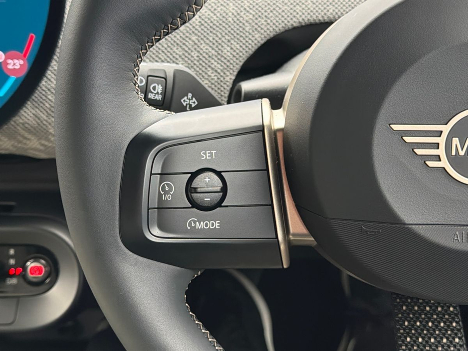 2025 MINI Hatch 0L Electric For Sale Images