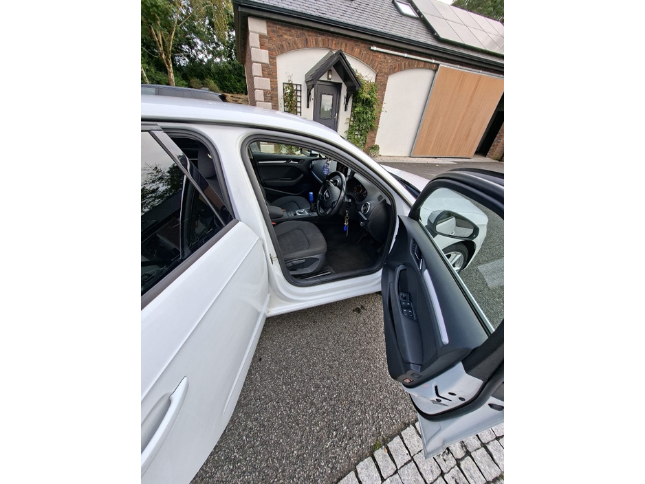 Audi A3 1.6 TDI SE 105PS 5DR — thumbnail 13