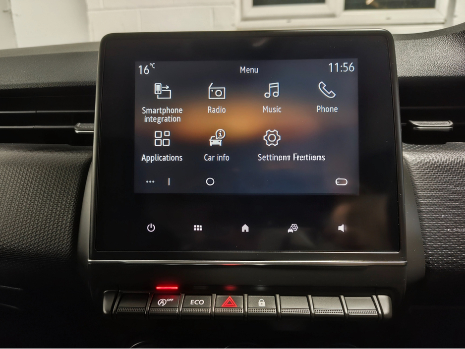 2022 Renault Clio 1L Petrol For Sale Images