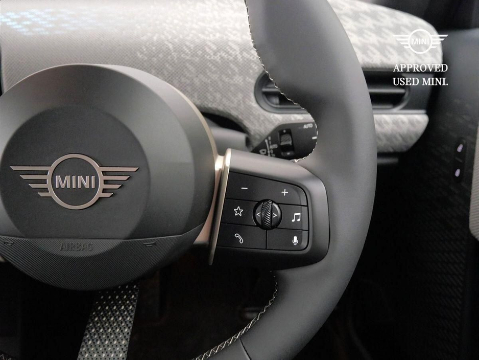 2024 MINI Hatch 1.5L Petrol For Sale Images