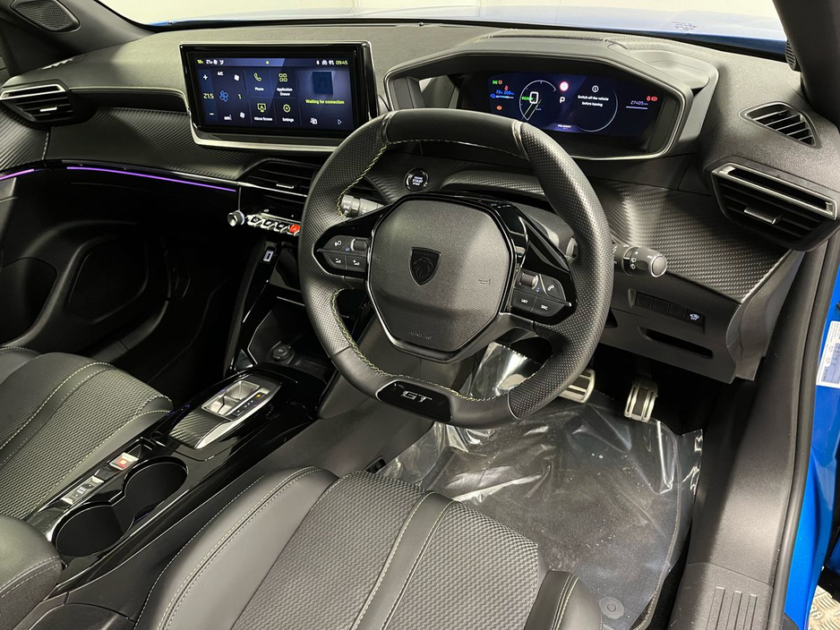 Peugeot 2008 GT EV 50kWh 136BHP - Reversing Camera - Climate Control - Cruise Control - Keyless Start - Apple CarPlay/Android Auto — thumbnail 9