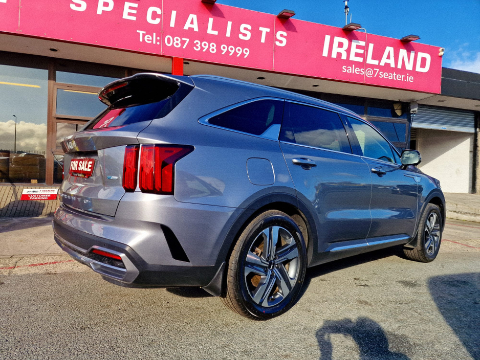 2022 Kia Sorento 1.6L Petrol Plug-in Hybrid For Sale Images