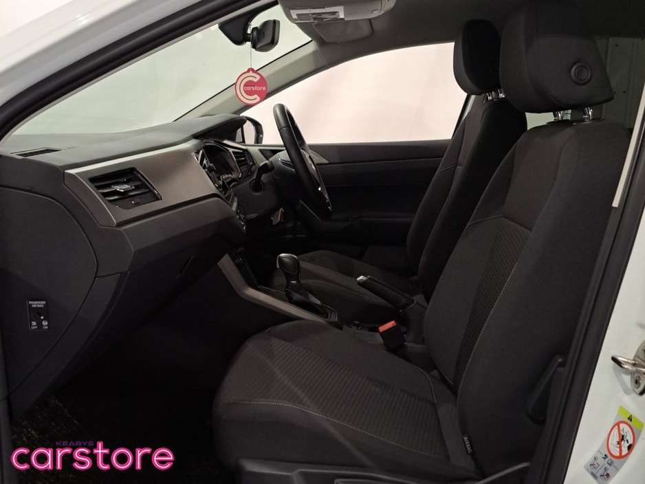 Volkswagen Polo 1.0 TSI AUTO *UPGRADED ALLOYS* — thumbnail 9