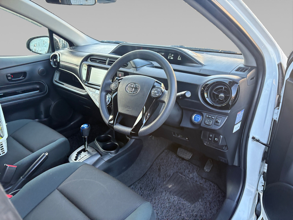 Toyota Aqua 1.5 Hybrid Self Charging — thumbnail 15
