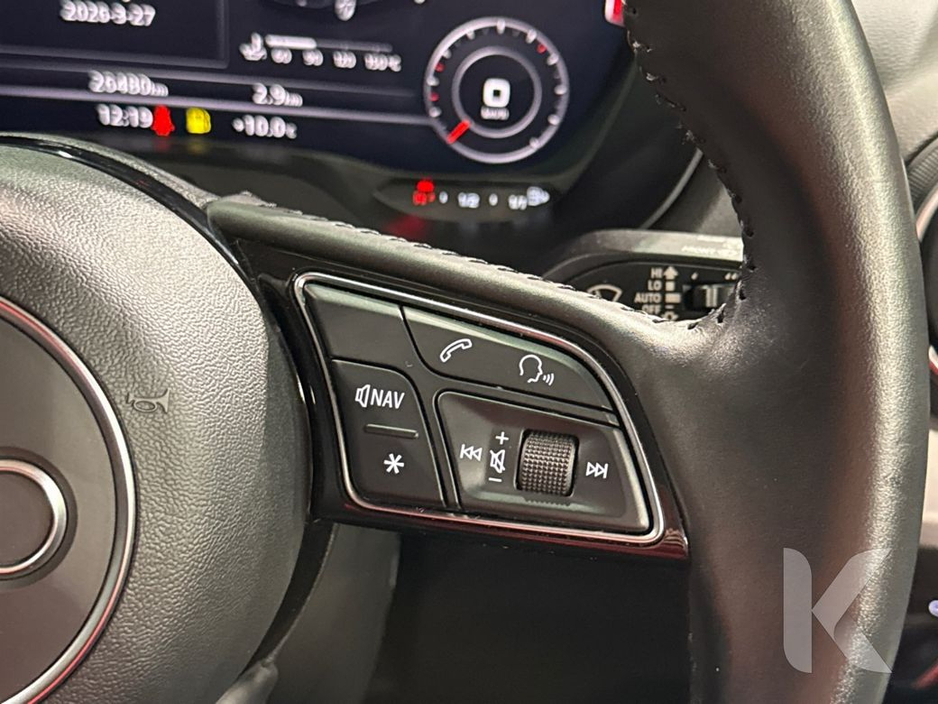 Audi Q2 1.0 TFSI - ALLOY WHEELS - ELECTRIC TAILGATE - CRUISE CONTROL - MULTI FUNCTION STEERING WHEEL - HEATED SEATS - REVERSE CAMERA — thumbnail 18