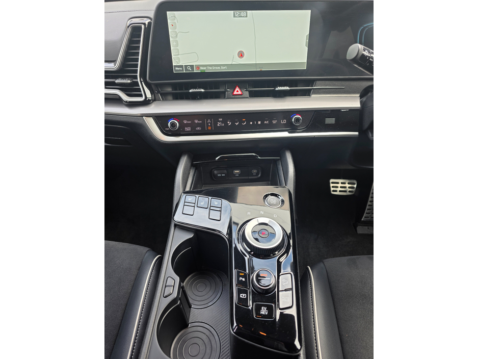2025 Kia Sportage 1.6L Petrol Plug-in Hybrid For Sale Images