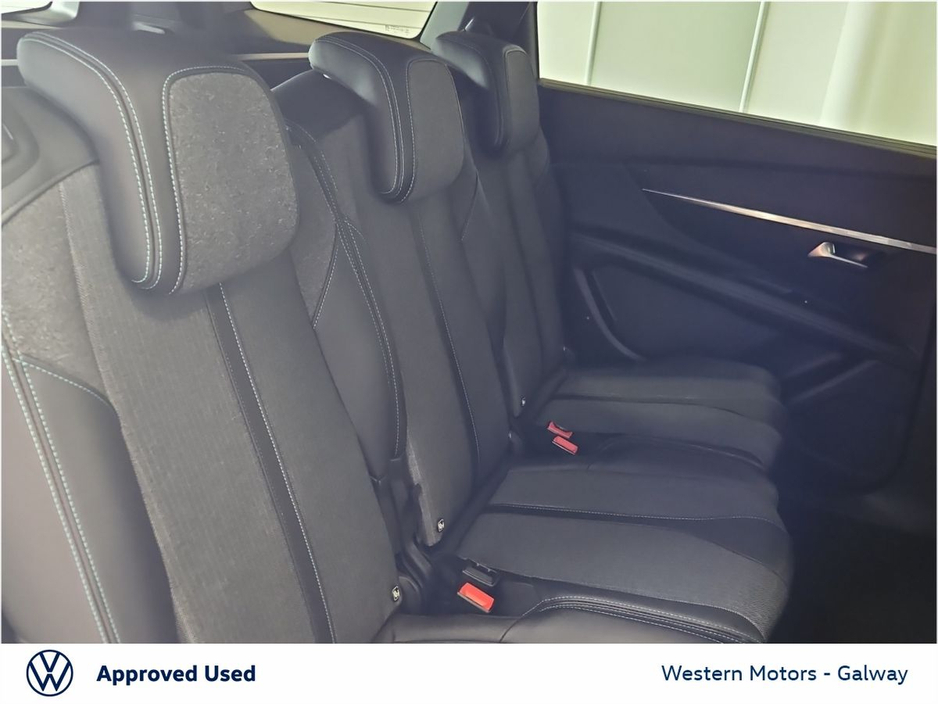 Peugeot 5008 Allure - 1 owner - full main dealer history — thumbnail 29