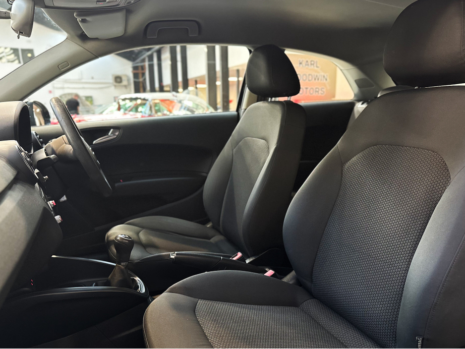 Audi A1 1.2 TFSI MANUAL 3DR — thumbnail 10
