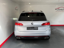 2019 Volkswagen Touareg 3L Diesel For Sale Images
