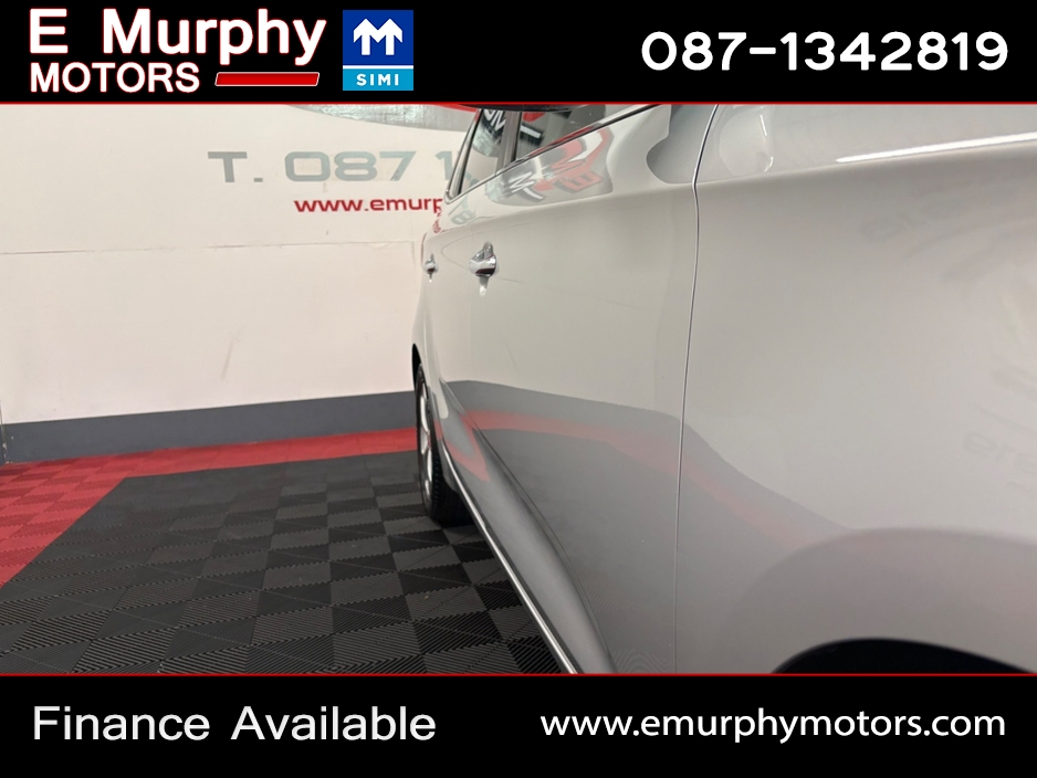 2015 Kia Carens 1.7L Diesel For Sale Images