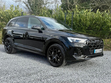 2024 Audi Q7 3L Petrol Plug-in Hybrid For Sale Images