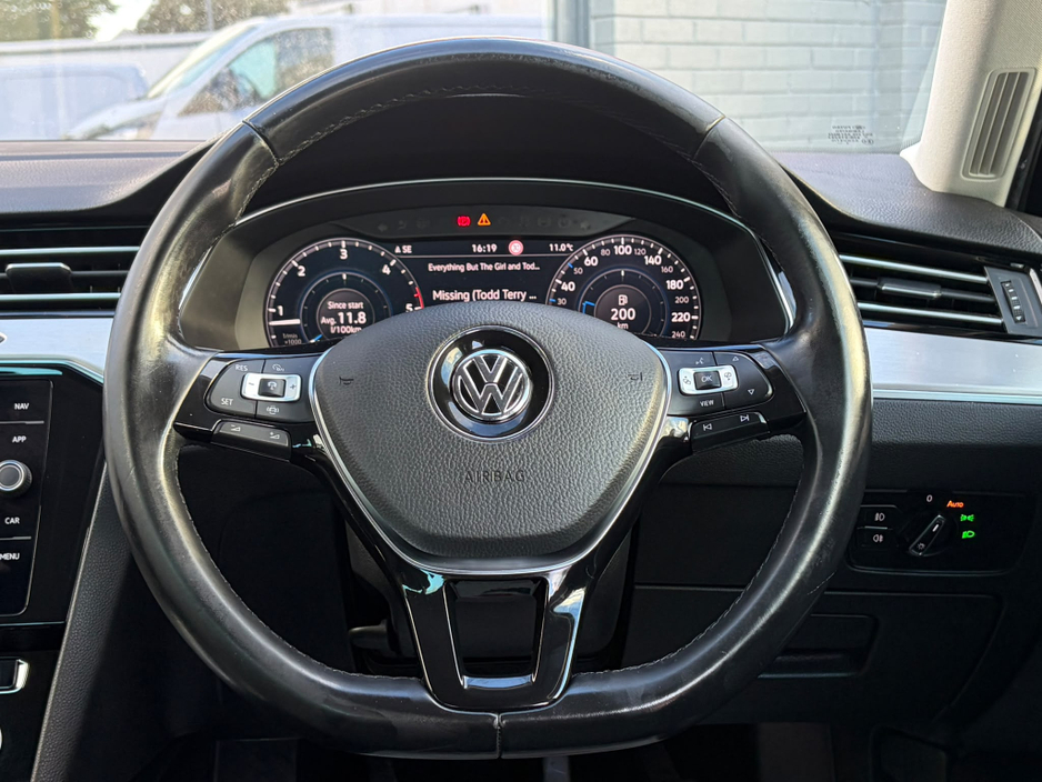 2020 Volkswagen Passat 2L Diesel For Sale Images