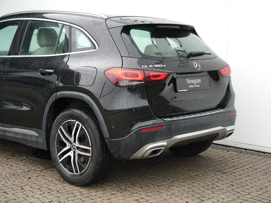 Mercedes-Benz GLA Class D 5DR Auto — thumbnail 35