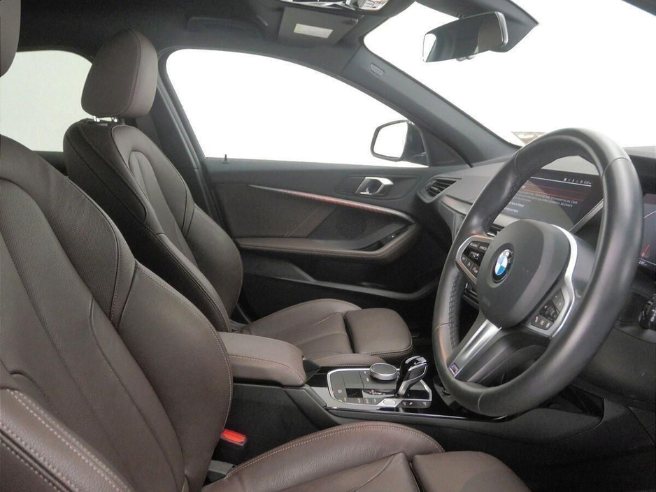 BMW 1 Series 118i M Sport — thumbnail 12