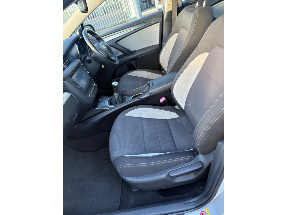 2018 Toyota Avensis 1.6L Diesel For Sale Images