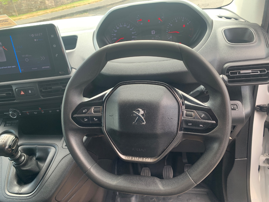 2023 Peugeot Partner 1.5L Diesel For Sale Images
