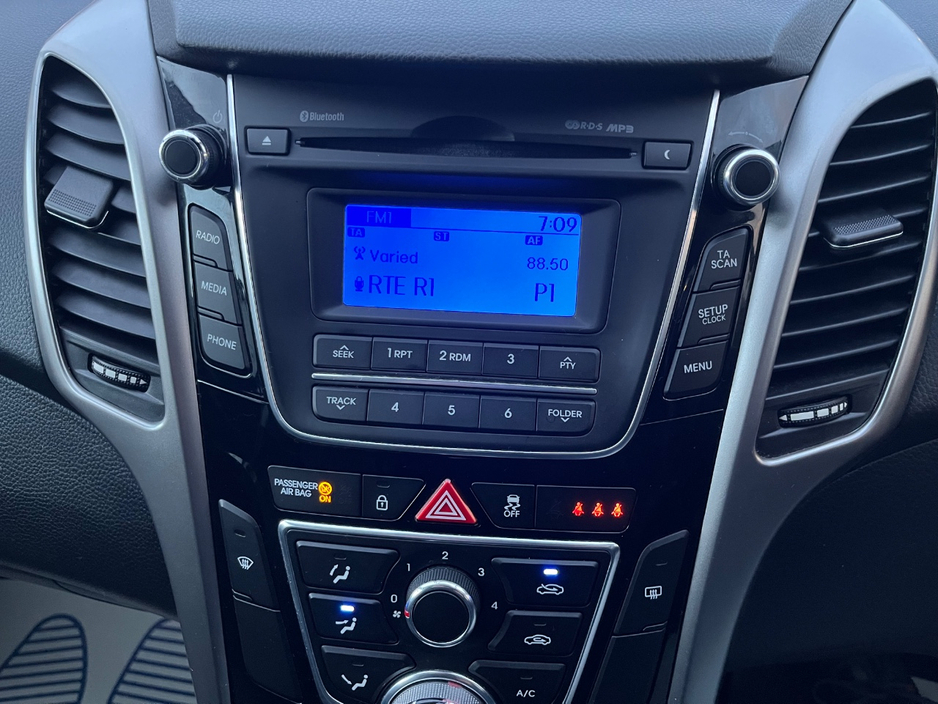 2013 Hyundai i30 1.4L Diesel For Sale Images