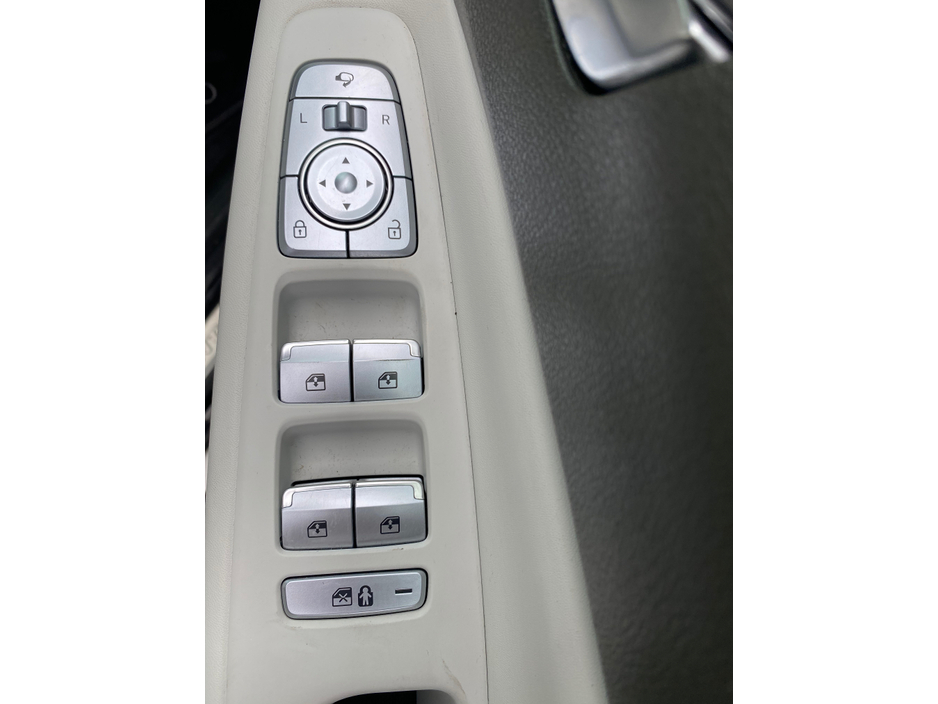 2023 Hyundai Santa Fe 2.2L Diesel For Sale Images