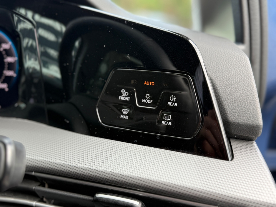 2024 Volkswagen Golf 1.5L Petrol Plug-in Hybrid For Sale Images