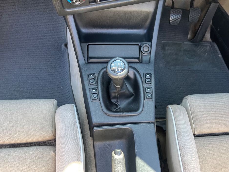 1987 BMW 3 Series 2.5L Petrol For Sale Images