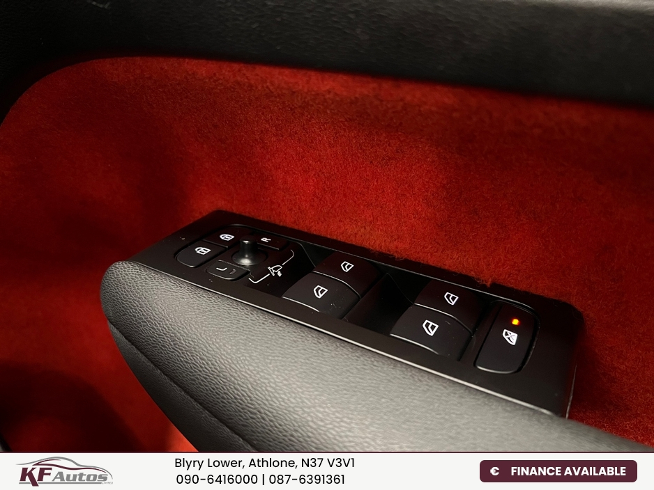 2021 Volvo XC40 1.5L Petrol Plug-in Hybrid For Sale Images