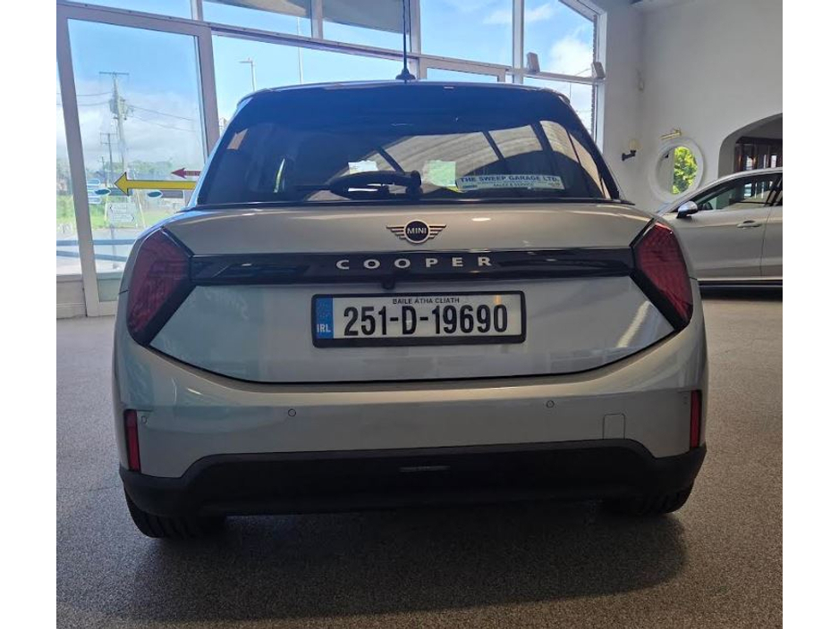 2025 MINI Cooper 1.5L Petrol For Sale Images