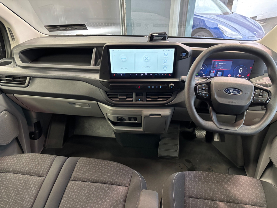 2026 Ford Transit Custom 2.5L Petrol Plug-in Hybrid For Sale Images