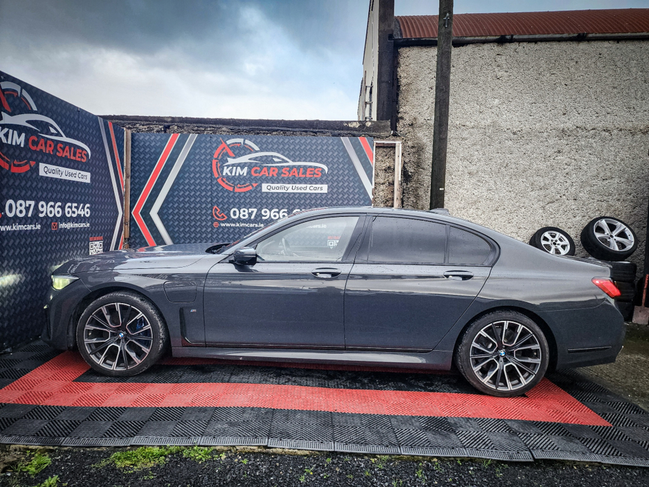 2021 BMW 7 Series 3L Petrol Plug-in Hybrid For Sale Images