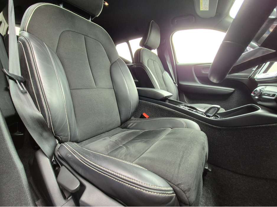 2021 Volvo XC40 1.5L Hybrid For Sale Images