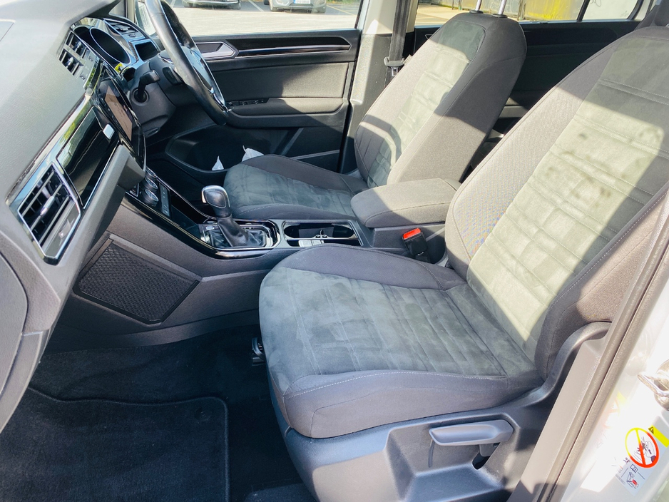 2020 Volkswagen Touran 2L Diesel For Sale Images