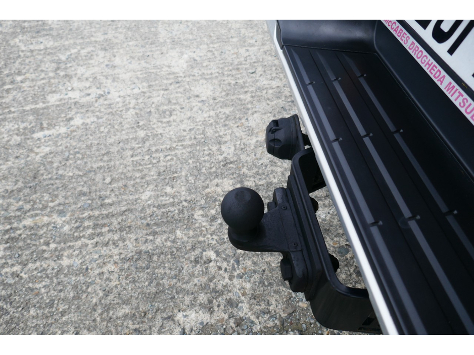2020 Mitsubishi L200 2.3L Diesel For Sale Images