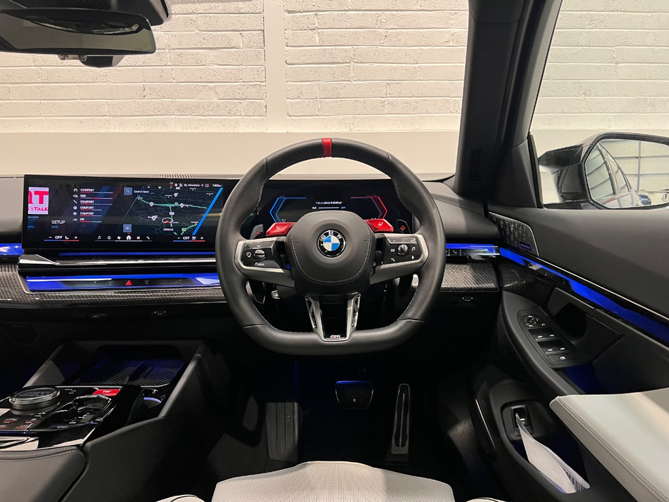 2025 BMW M5 4.5L Petrol Plug-in Hybrid For Sale Images
