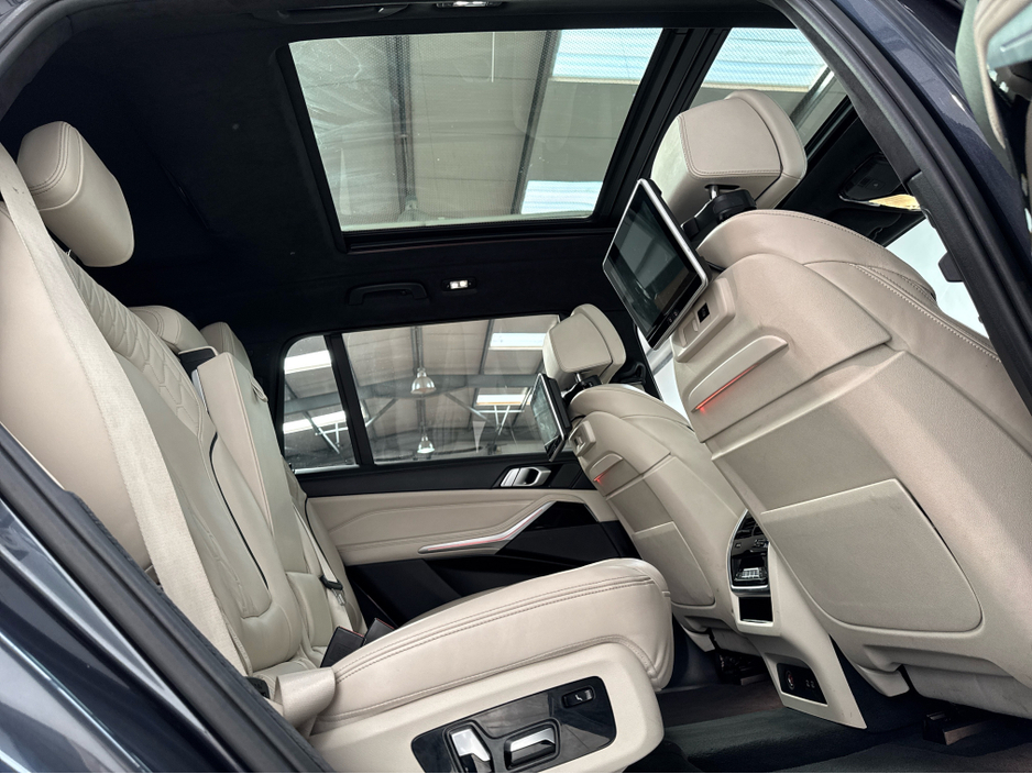 2019 BMW X7 3L Diesel For Sale Images