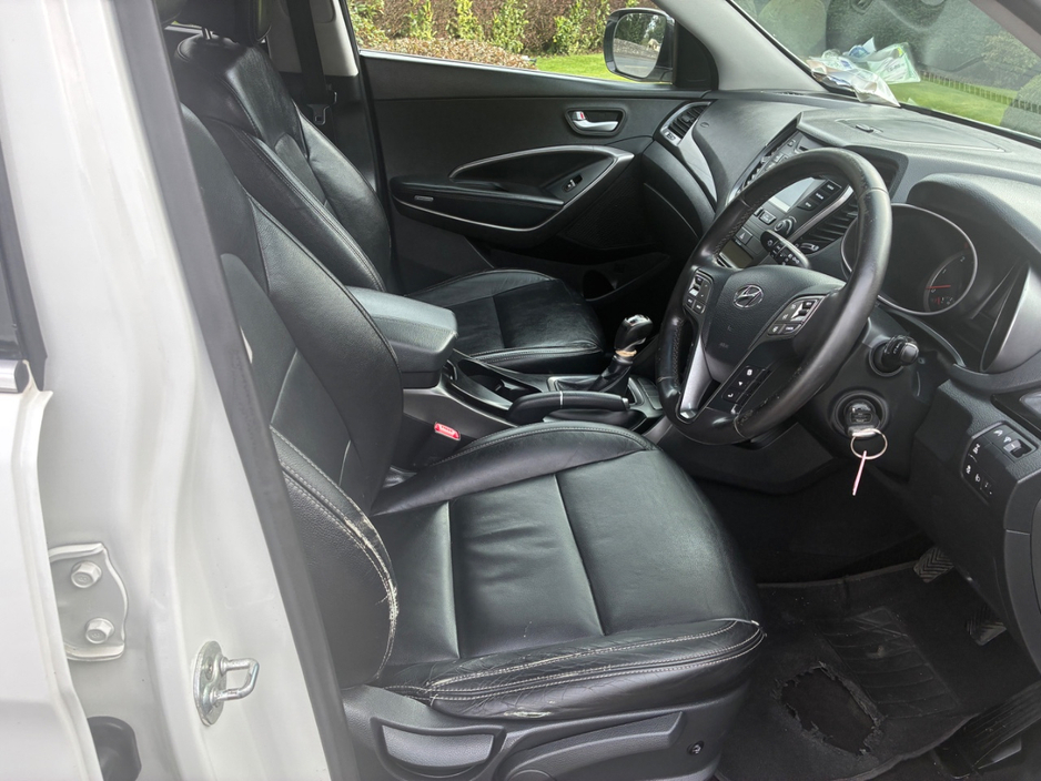 2015 Hyundai Santa Fe 2.2L Diesel For Sale Images