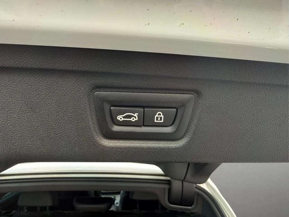 BMW 3 Series 320D M-SPORT XDRIVE, Roof Rails, Automatic — thumbnail 20