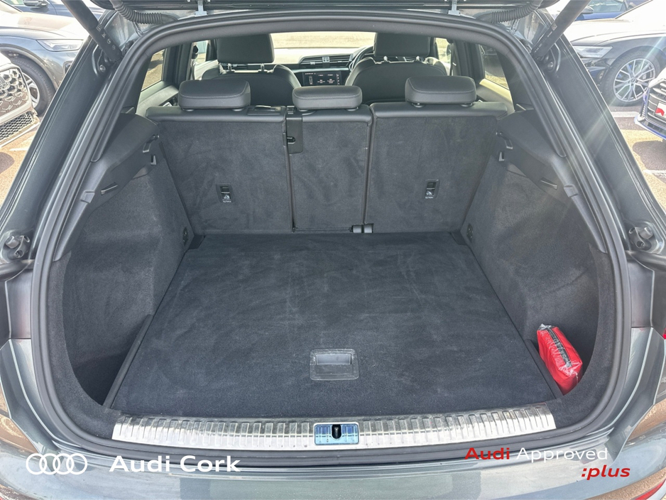 Audi Q3 2.0 35 TDI 150BHP S-LINE AUTOMATIC WITH BLACK STYLING, 20" ALLOYS, PRIVACY GLASS & BLACK GLOSS MIRRORS — thumbnail 22