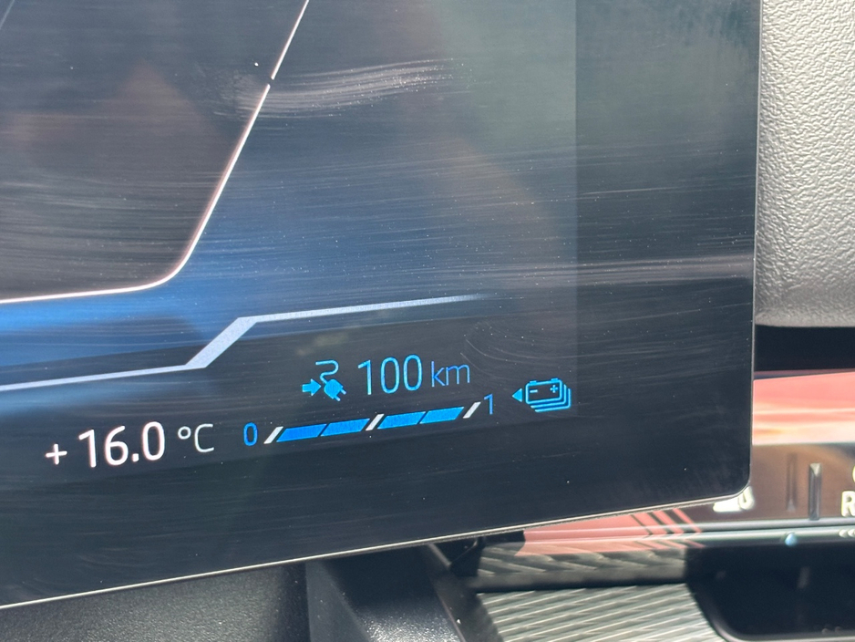 2025 BMW 5 Series 2L Petrol Plug-in Hybrid For Sale Images