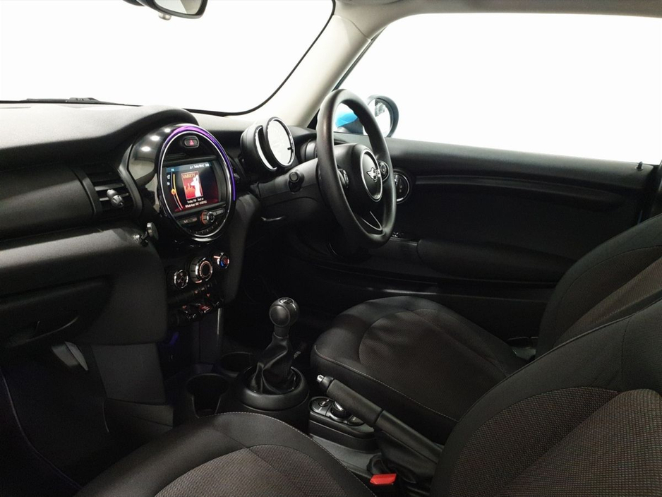 2019 MINI Hatch 1.5L Petrol For Sale Images