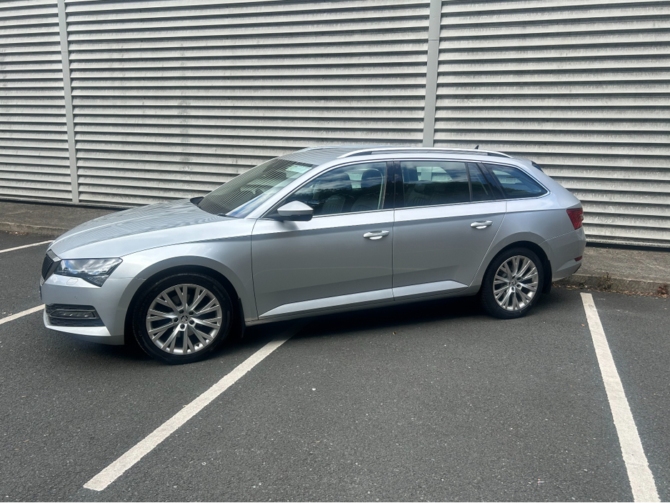 2021 Skoda Superb 2L Diesel For Sale Images