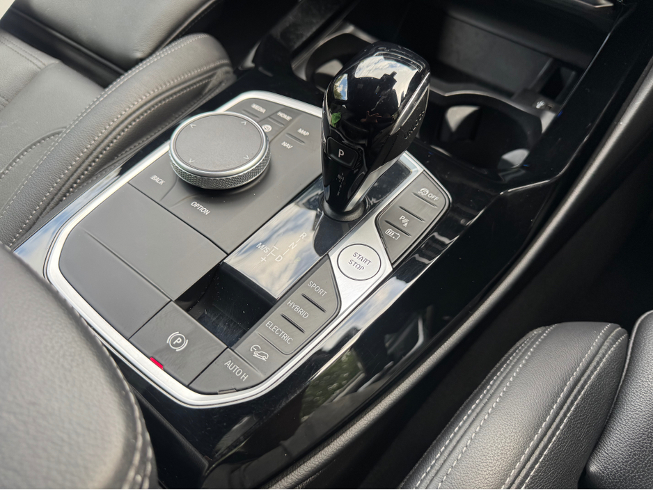 2022 BMW X3 2.0L Petrol Plug-in Hybrid For Sale Images