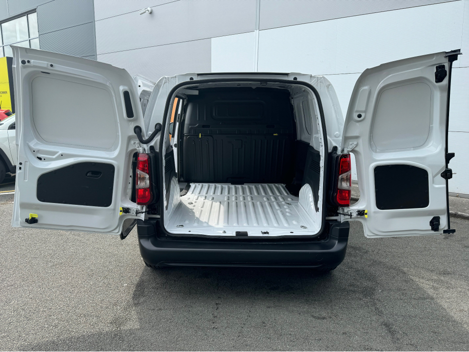 2024 Fiat Doblo 1.5L Diesel For Sale Images