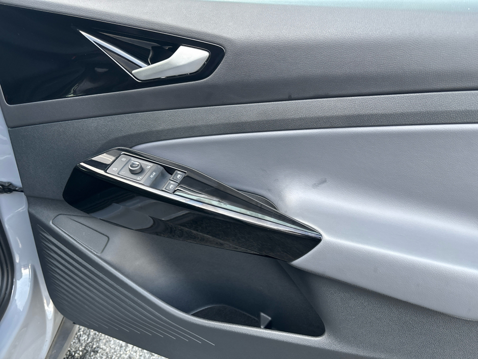 2022 Volkswagen ID.4 0L Electric For Sale Images