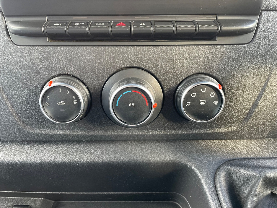 2021 Nissan NV400 2.3L Diesel For Sale Images