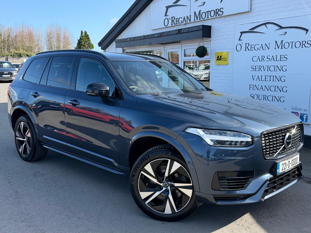 2022 VOLVO XC90 R-DESIGN T8 RECHARGE 7-SEATER AWD